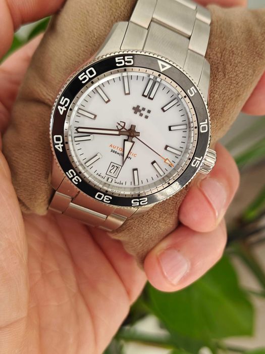 Christopher Ward Trident Pro 300 (38mm)
