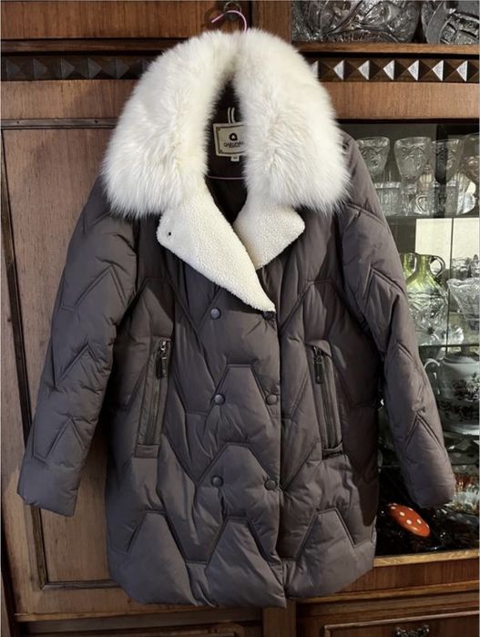 Дівчата продаю свій новий пуховик,в ідеальному стані!