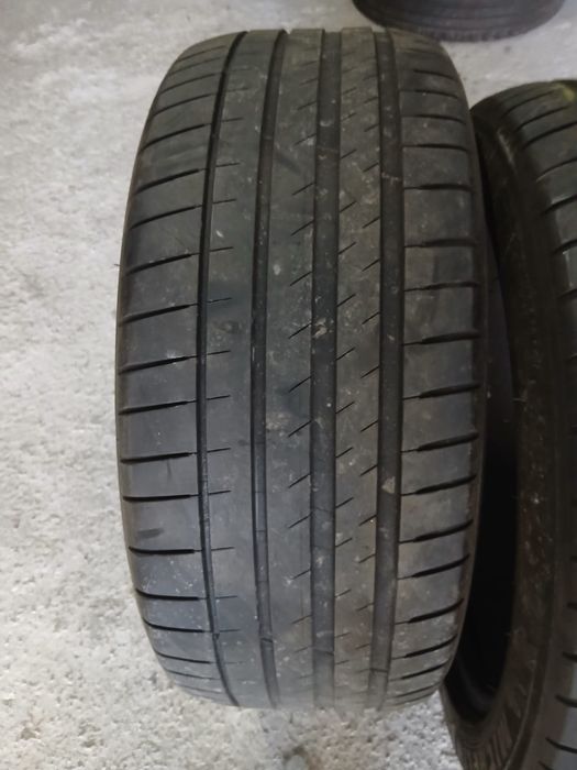 4 Pneus 235/45R18 Michelin Tesla