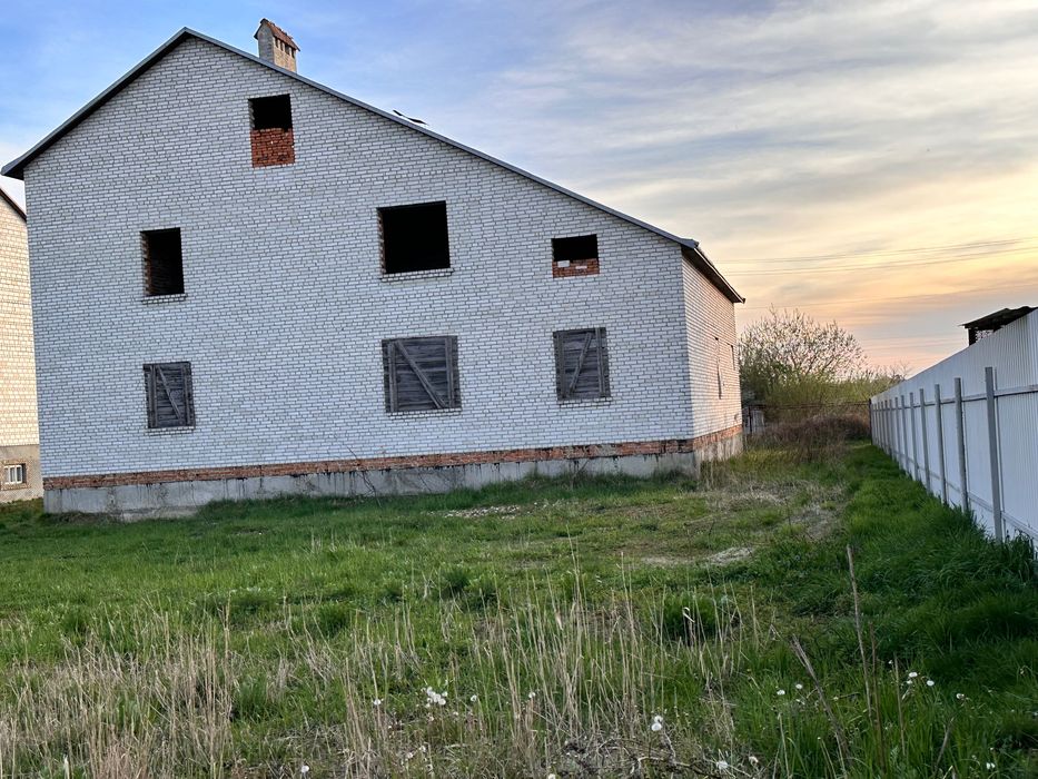 Продам будинок в м. Пустомити