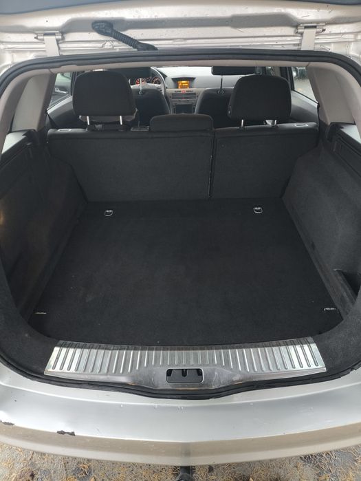 Opel Astra H 1.6 benzyna