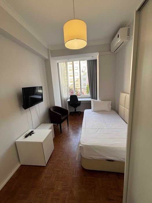 Quarto ensuite (15m2) para estudantes no Lumiar, incl. despesas