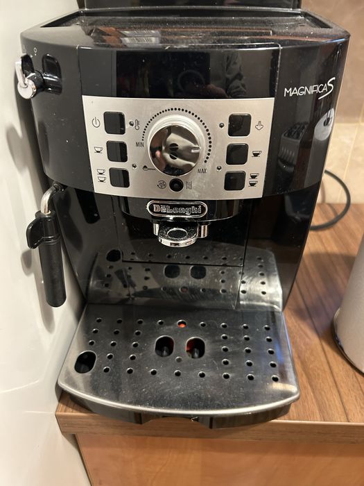 ekspres do kawy delonghi magnifica s