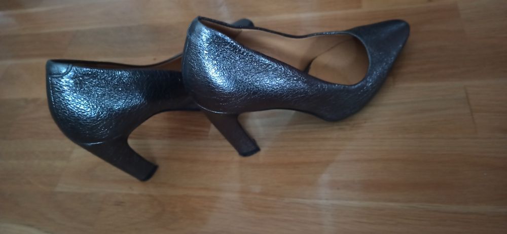 Czółenka Solo Femme 38