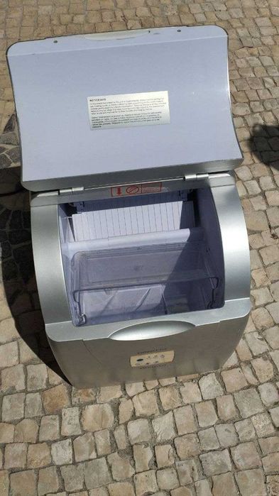 Máquina de Fazer Gelo Bartscher Compact Ice