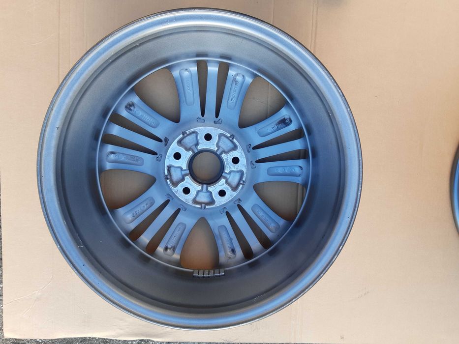 Oryginalne alufelgi Hyundai ix 35 2 szt.