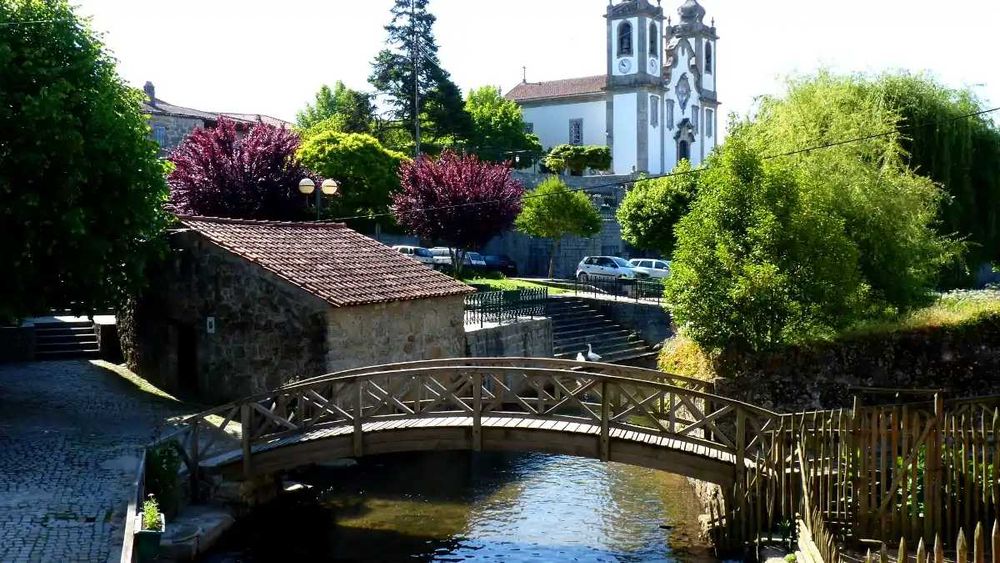 Praça de Táxis em Santa Comba Dão - Vimieiro