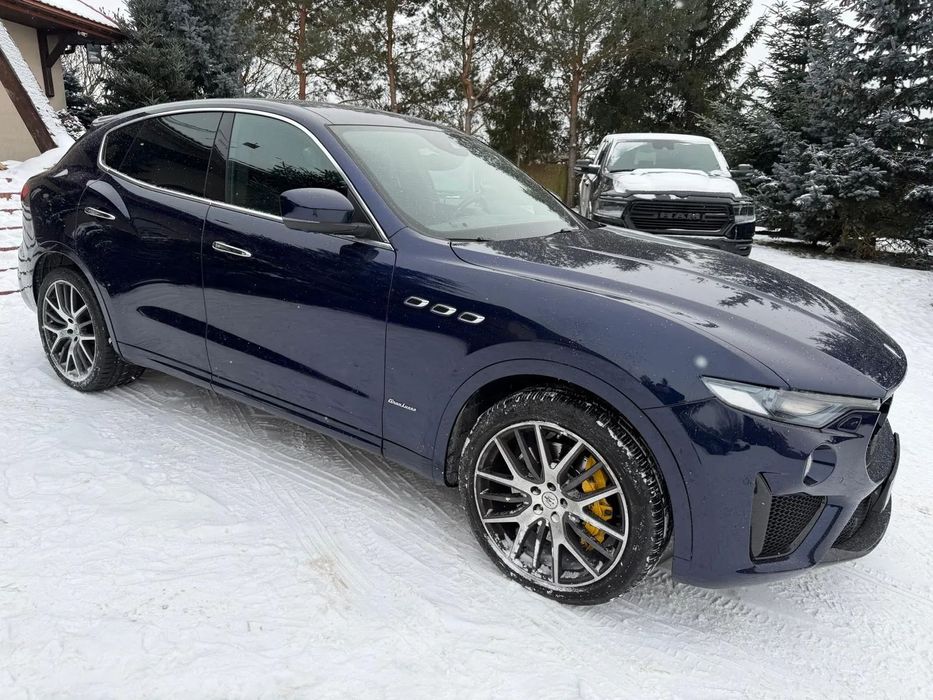 Maserati Levante S Q4 TrofeoEdytion ErmenegildoZegna Jedwab Skóra Automat Carbon Kamery
