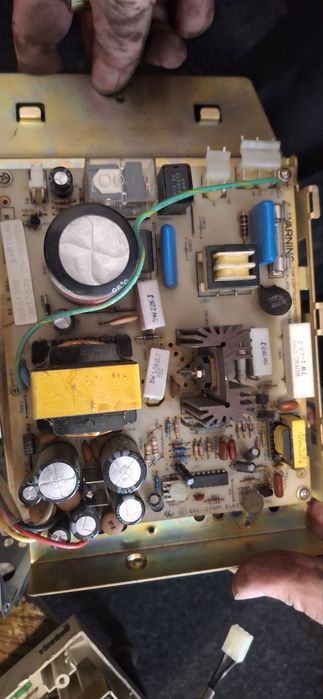 Плати від старих пристроїв на запчастини