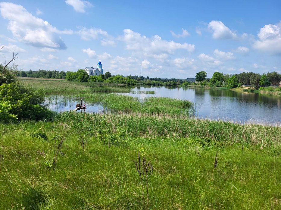 Ділянка 30 сот. Прямий вихід до озера