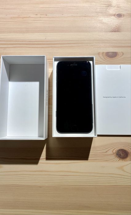 iPhone SE, Black, 256GB