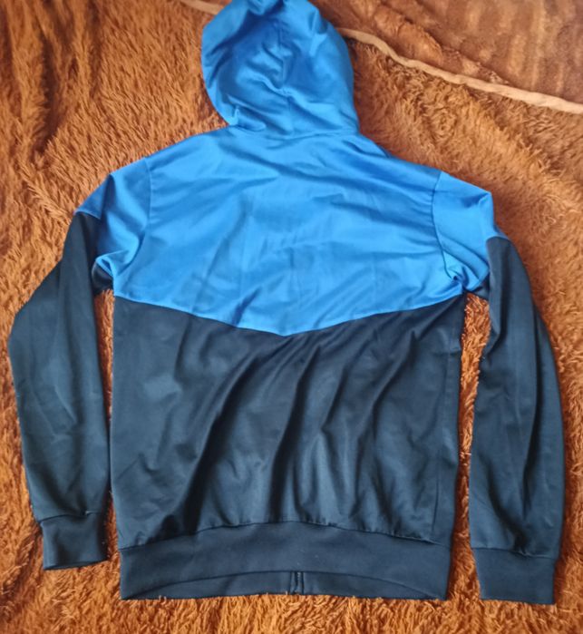 Продам зіпку carhartt