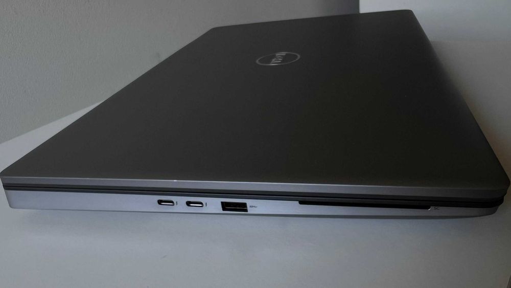 Portátil Dell Precision 7760 | i7-11850H | 48GB RAM | SSD 1TB | NVIDIA Quadro RTX A3000 | 17.3" IPS FHD | Win 11 LTSC | Workstation Profissional