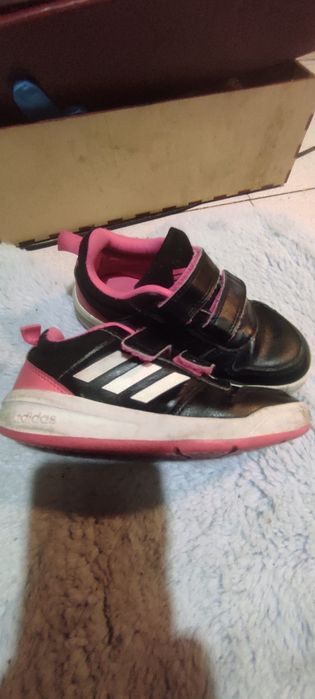 Tênis adidas pra criança