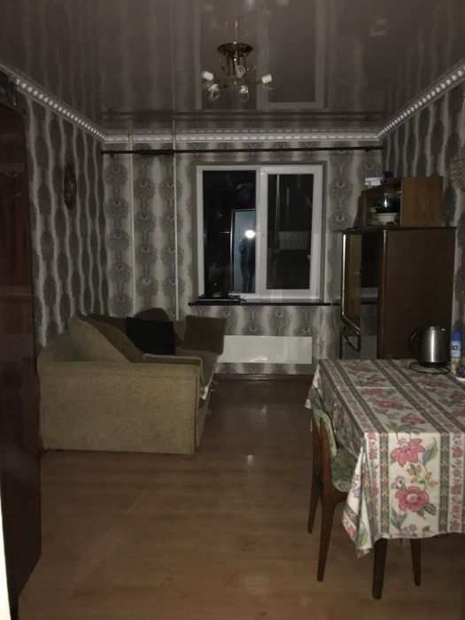 Продам кімнату в гуртожитку.Центр.