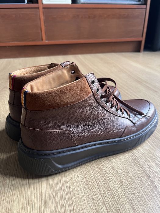Brązowe buty męskie w sportowym stylu