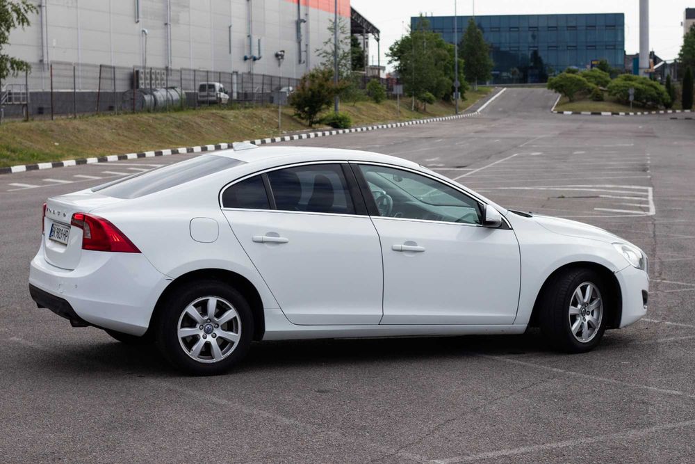 Volvo S60 2013 VIN YV1FS45HBD2196686 фото оголошення 5 з 20