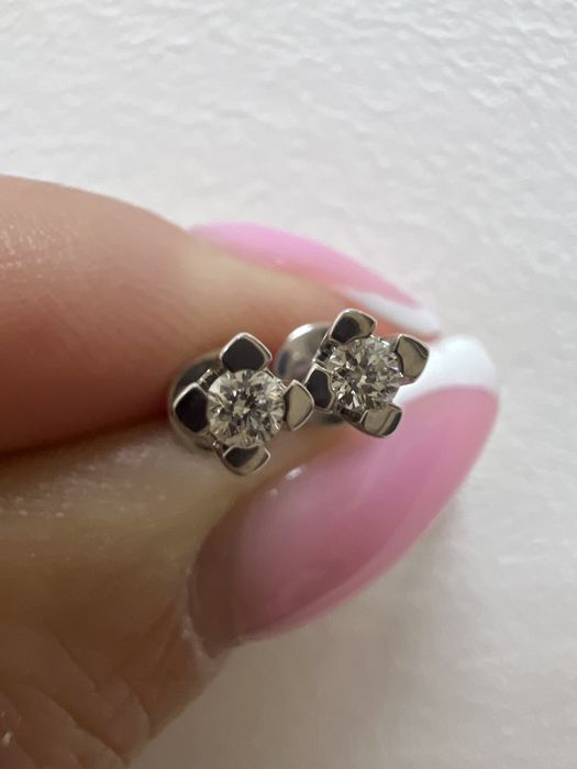 Золотые серьги пусеты с бриллиантами белое золото 585 пр