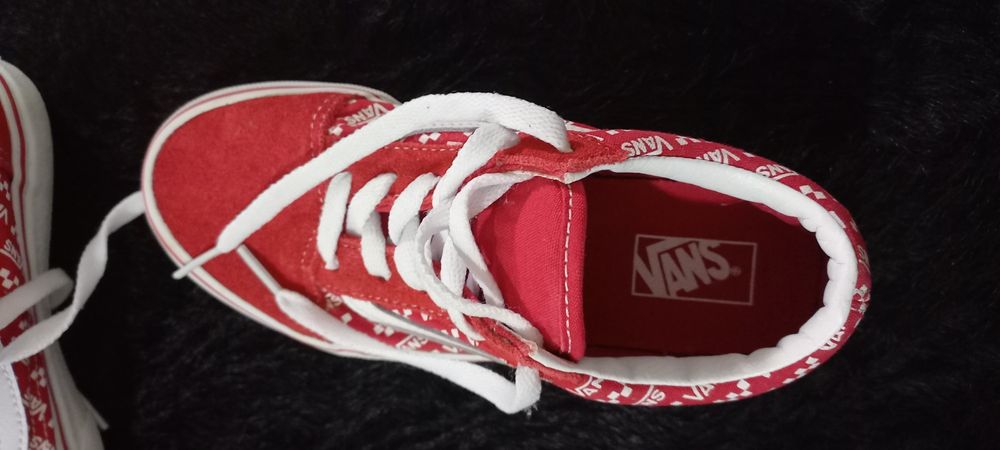 Tenis Vans vermelhas para menino, tamanho 34
