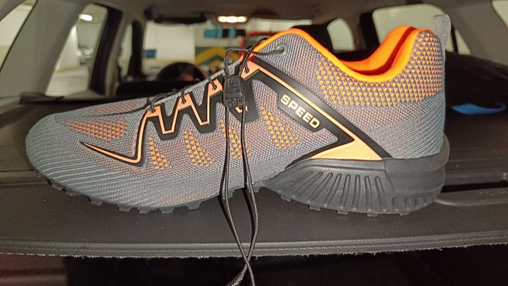 Buty  SPEED  Keep  V RUNNING sportowe