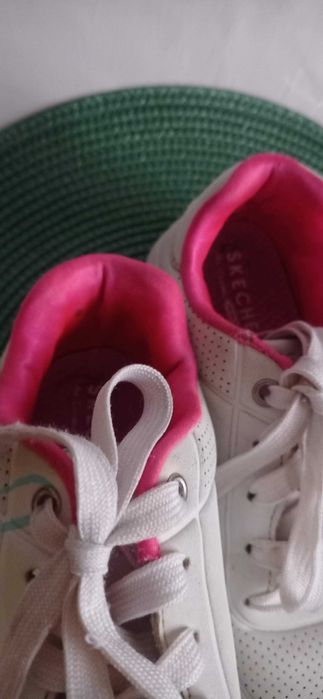 Кросівки Sketchers білі з сердечками 30 р.