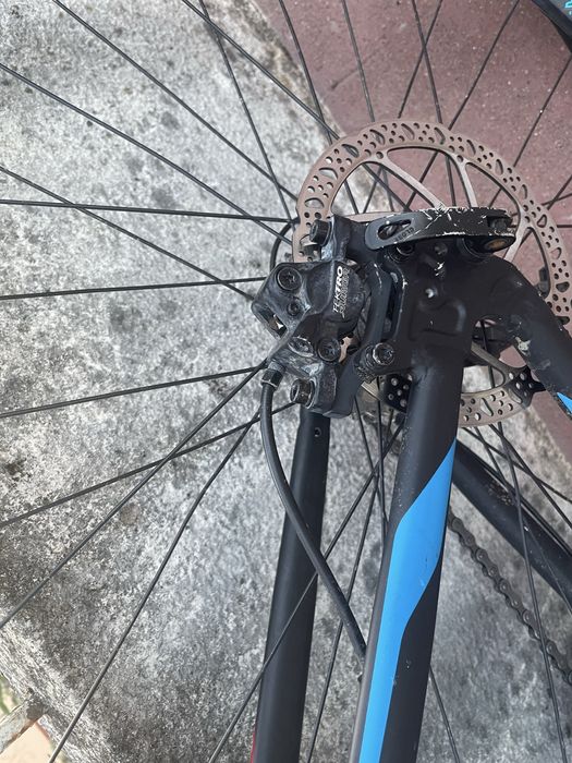 Bicicleta TERRAIN 5.0 roda 29 – Travões de disco e suspensão