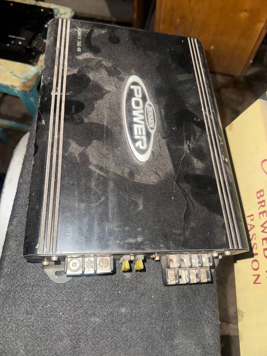 Продам усилитель есть разные варианты