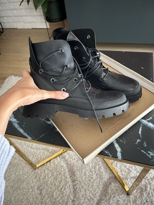 Botki workery Reserved