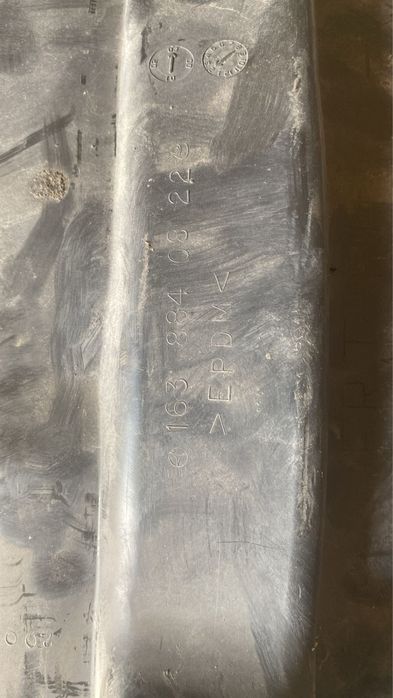 Передні підкрилки мерседес ML163 2.7cdi