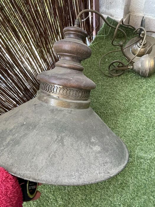 Antyczna lampa mosiężna