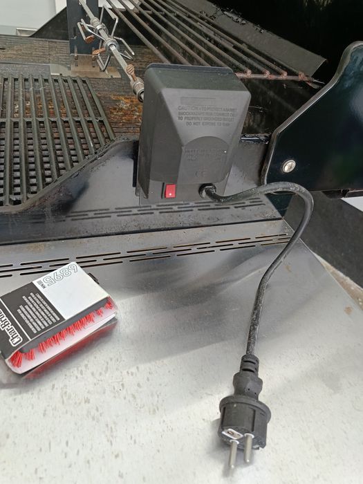 Grill ogrodowy CharBroil