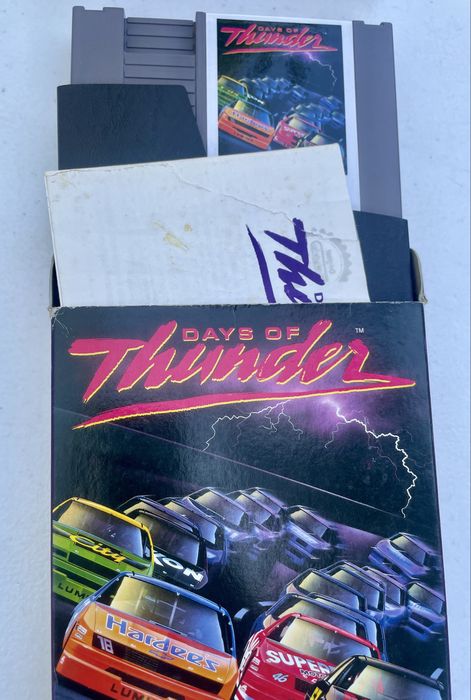 Vende-se lote com 8 jogos originais para Nintendo Entertainment System (NES), todos em versão europeia PAL B