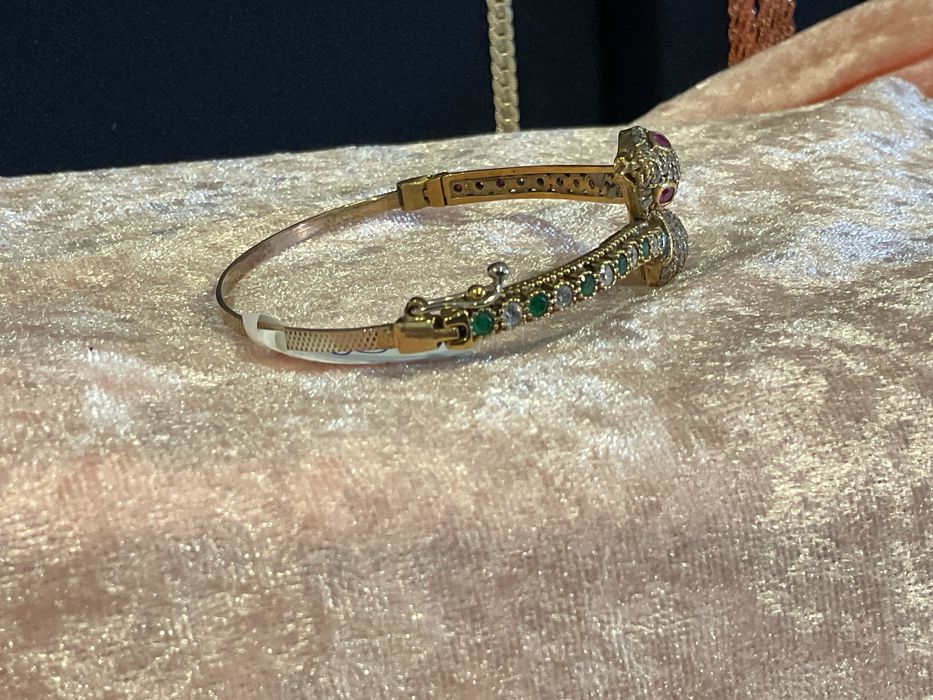 Pulseira prata com banho de ouro com feco / Mais anúncios abaixo