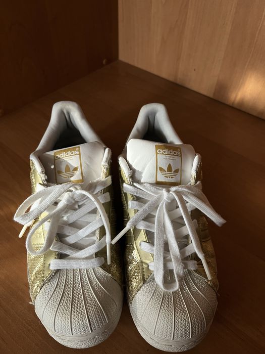 Adidas superstar