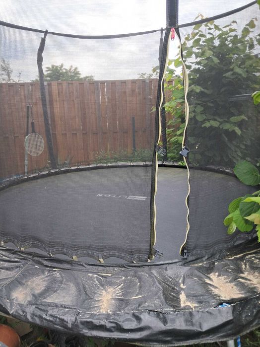 trampolina ogrodowa