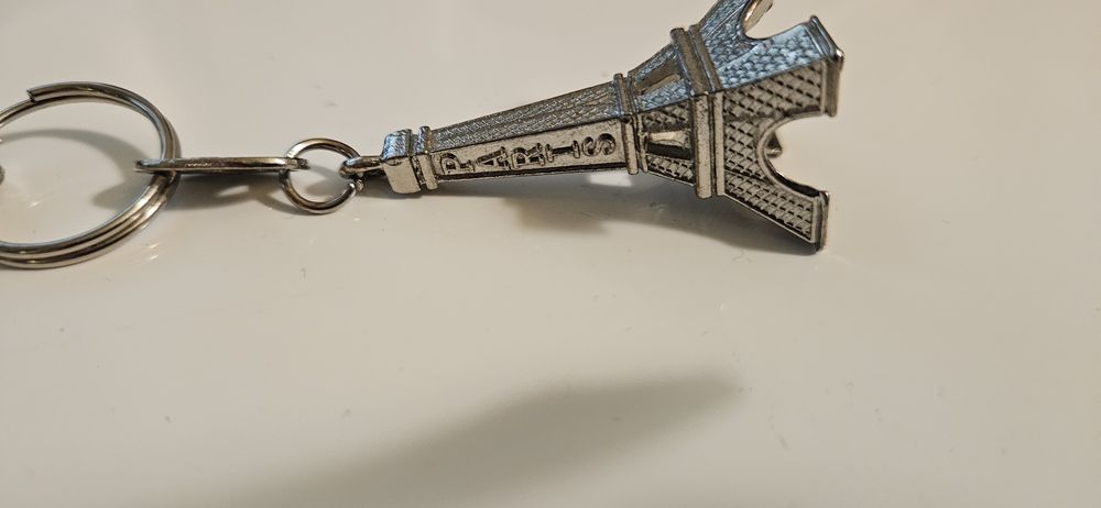 Breloczek z wieżą Eiffla Paris