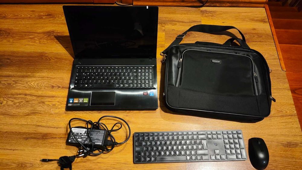 Laptop Lenovo G510 I7/16GB/250GB SSD/GPU Radeon R7/W11/15,6"