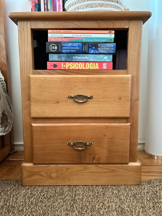 Camas/estrados/colchões de solteiro