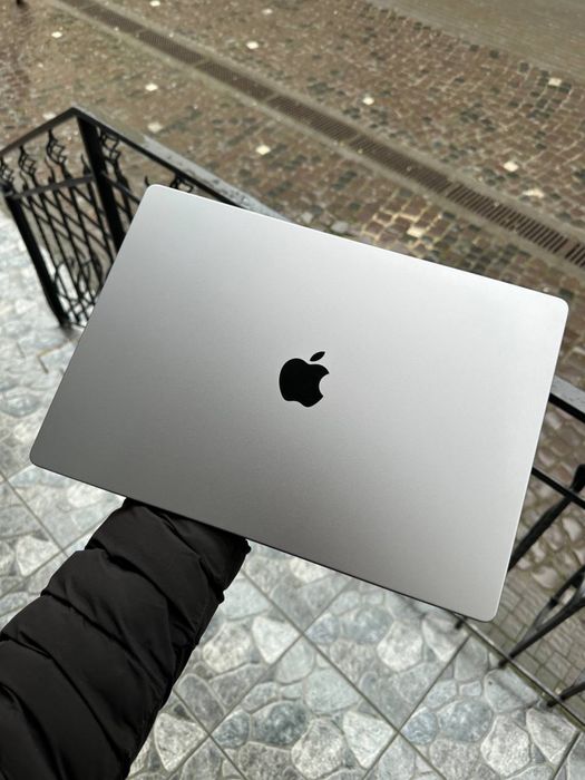 MacBook Pro 16" M1 Pro 16ram 512ssd Space Gray MK183 ідеал 96% акум