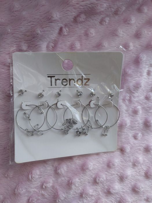Nowe kolczyki trendz 6par
