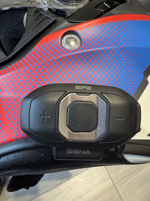 Kask Airoh Commander ADV + interkom roz. M