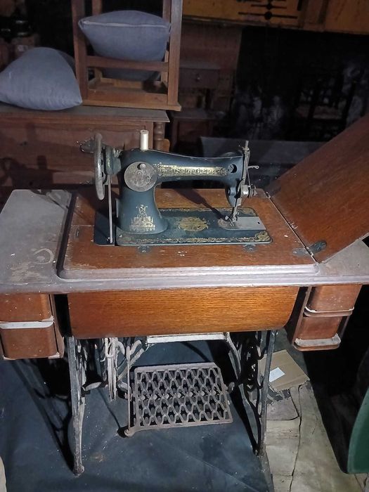 Mesa de máquina de costura singer