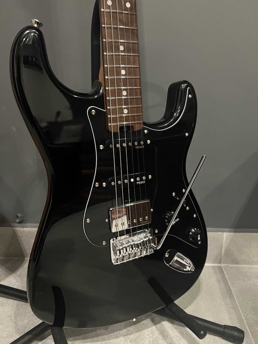 Harley Benton ST‑Modern Plus HSS BK – stan top, gotowa do gry!