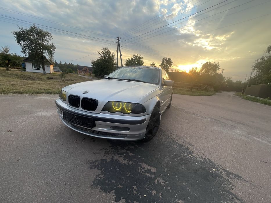 Продам BMW E46 седан