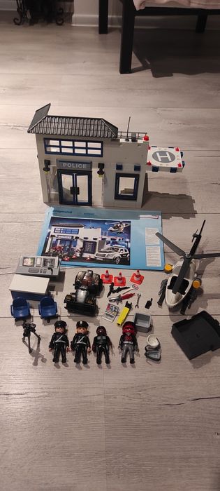 Playmobil 9372 posterunek policji