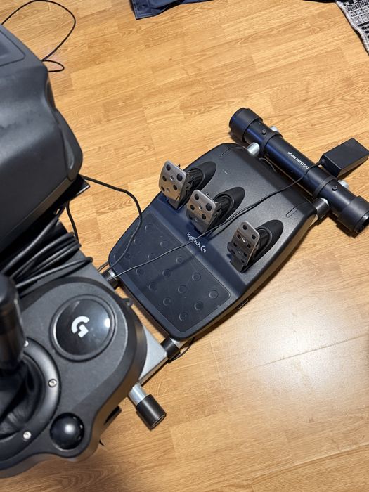 Kierownica g29, shifter + wheel stand pro