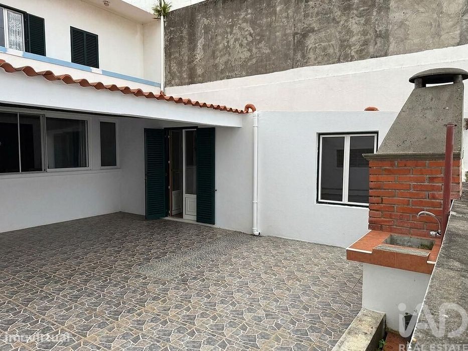Apartamento T3 em Praia da Vitória