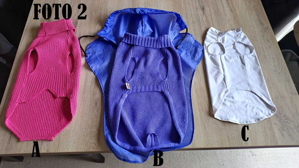 Roupa para cão em bom estado