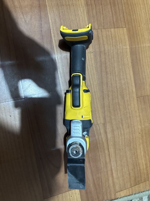 Dewalt DCS 355 multitool