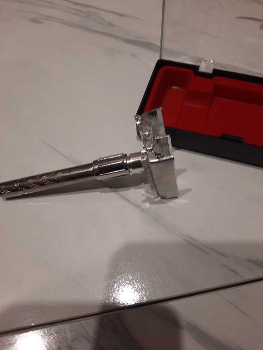 Golarka na zwykłą żyletkę– nowa